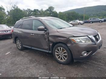  Salvage Nissan Pathfinder