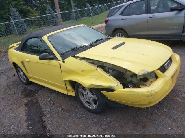  Salvage Ford Mustang