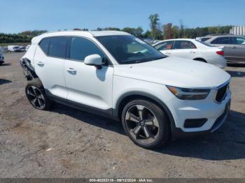  Salvage Volvo XC40