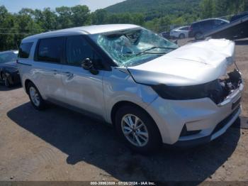  Salvage Kia Carnival