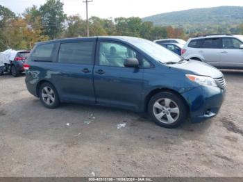  Salvage Toyota Sienna