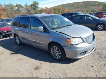  Salvage Chrysler Town & Country