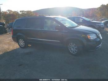  Salvage Chrysler Town & Country