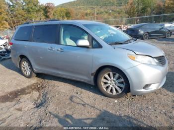  Salvage Toyota Sienna