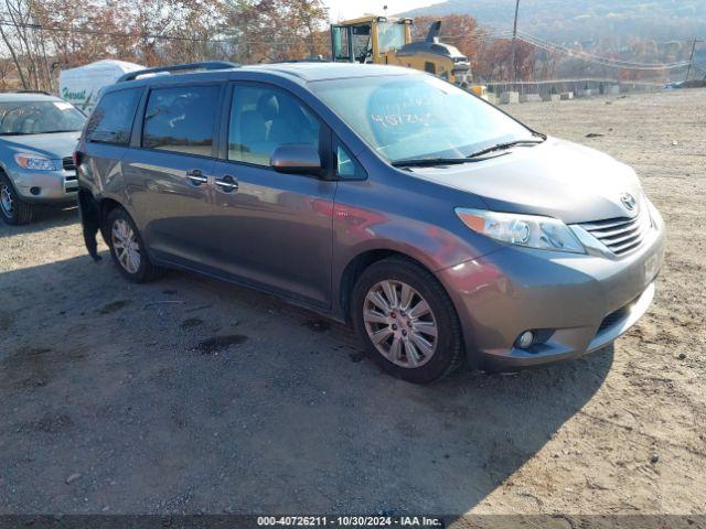  Salvage Toyota Sienna