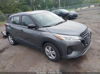  Salvage Nissan Kicks