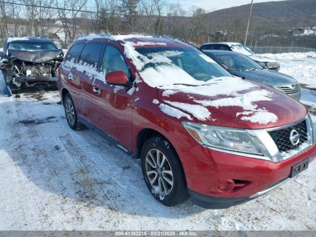  Salvage Nissan Pathfinder