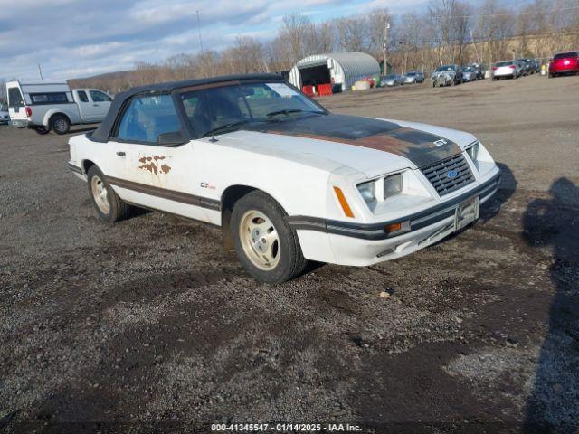  Salvage Ford Mustang