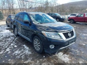  Salvage Nissan Pathfinder