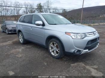  Salvage Mitsubishi Outlander