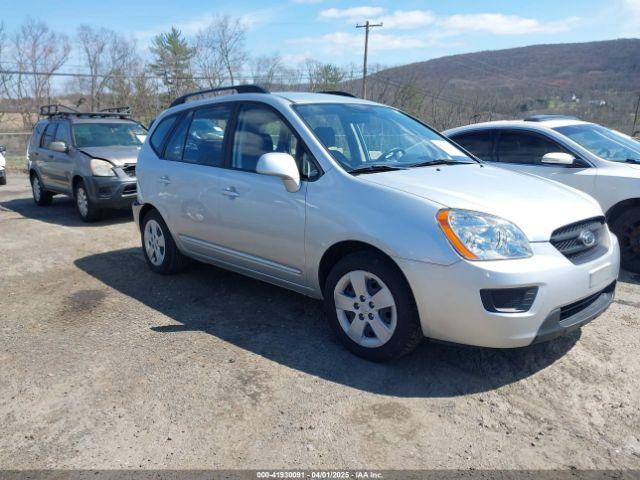  Salvage Kia Rondo