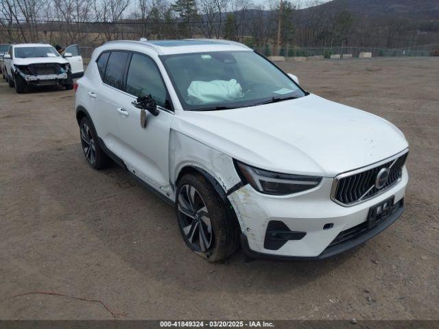  Salvage Volvo XC40