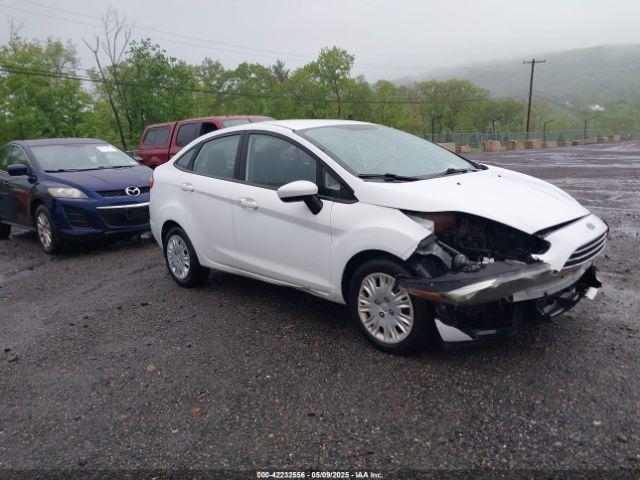  Salvage Ford Fiesta