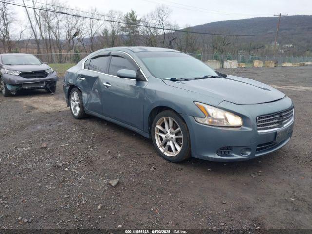  Salvage Nissan Maxima