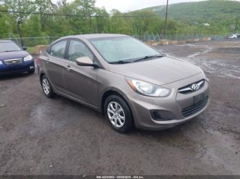  Salvage Hyundai ACCENT