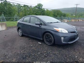  Salvage Toyota Prius