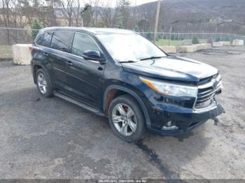  Salvage Toyota Highlander