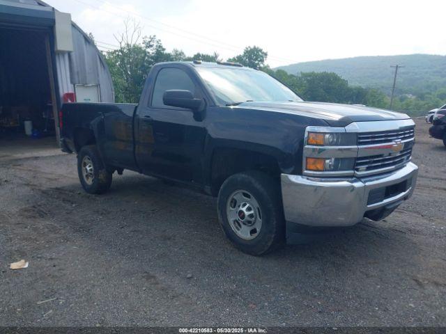  Salvage Chevrolet Silverado 2500
