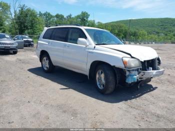  Salvage Toyota Highlander