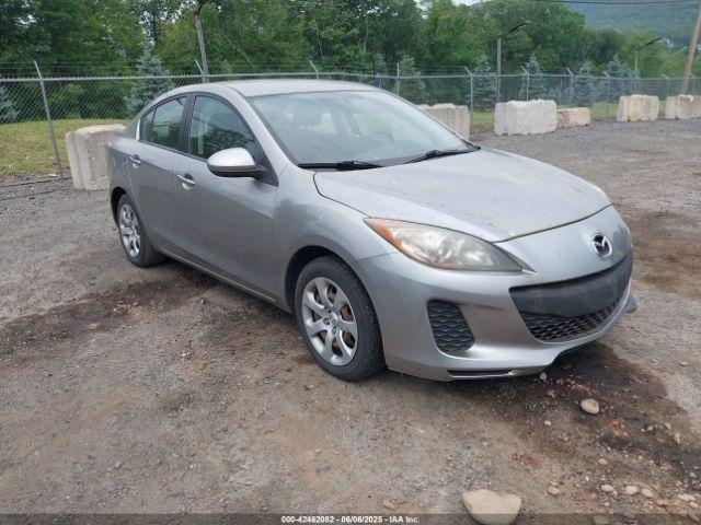  Salvage Mazda Mazda3