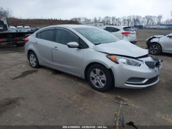  Salvage Kia Forte