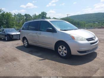  Salvage Toyota Sienna