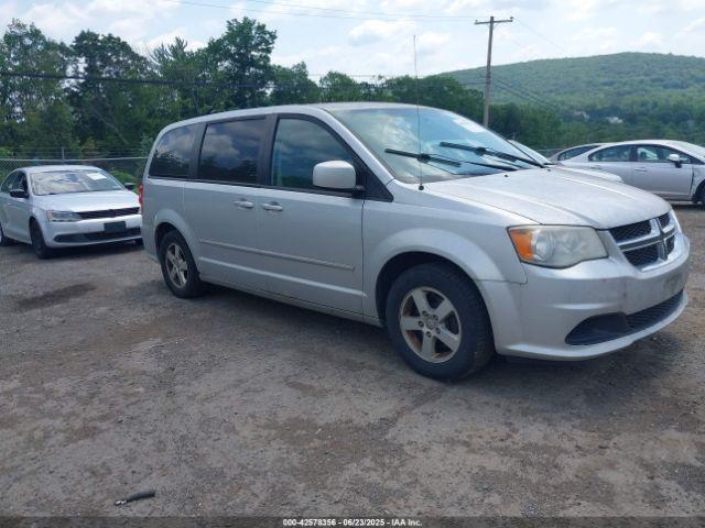  Salvage Dodge Grand Caravan