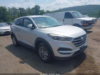  Salvage Hyundai TUCSON