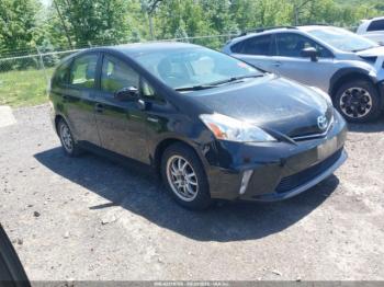  Salvage Toyota Prius v
