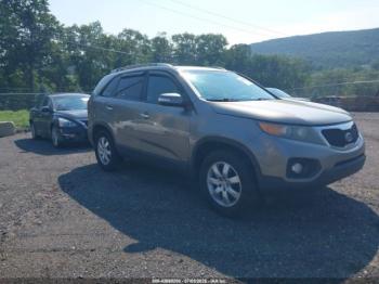  Salvage Kia Sorento