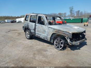  Salvage Jeep Liberty