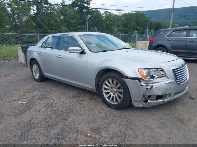  Salvage Chrysler 300