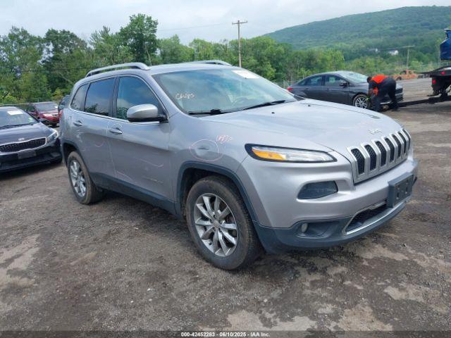  Salvage Jeep Cherokee