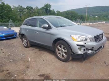  Salvage Volvo XC60