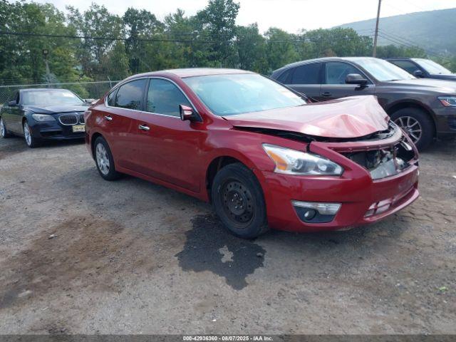  Salvage Nissan Altima