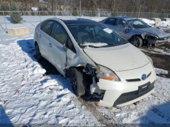  Salvage Toyota Prius