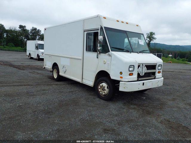  Salvage Freightliner Chassis