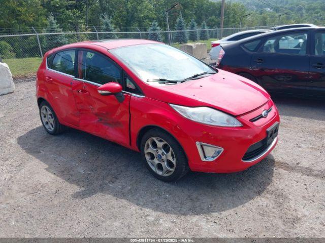  Salvage Ford Fiesta