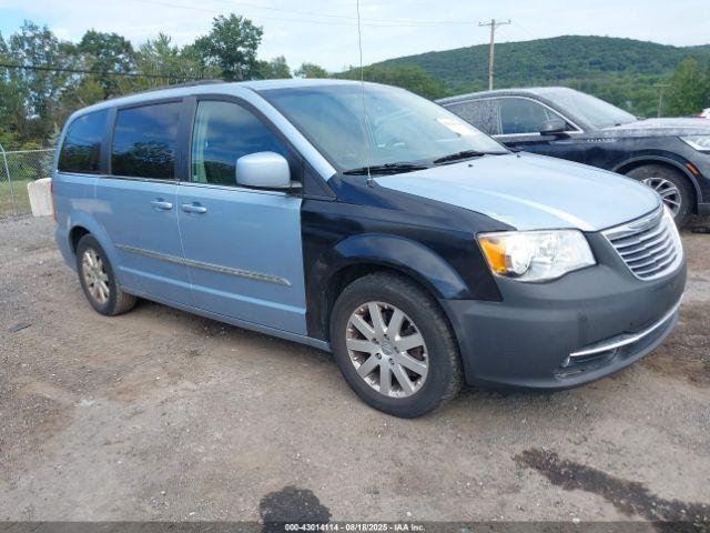  Salvage Chrysler Town & Country