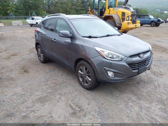  Salvage Hyundai TUCSON