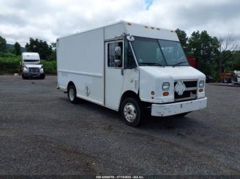  Salvage Freightliner Chassis