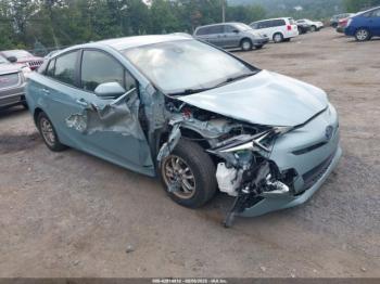  Salvage Toyota Prius