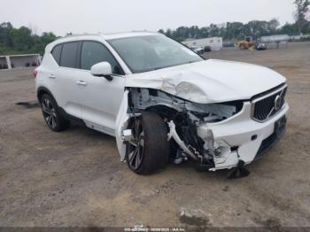  Salvage Volvo XC40