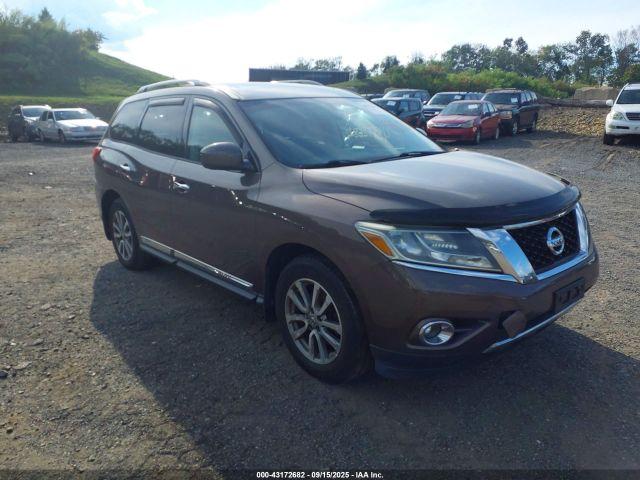  Salvage Nissan Pathfinder