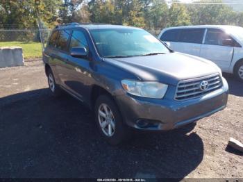  Salvage Toyota Highlander