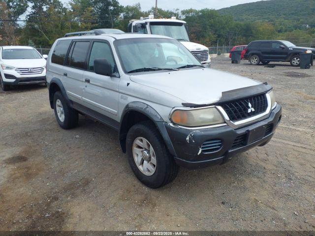  Salvage Mitsubishi Montero Sport