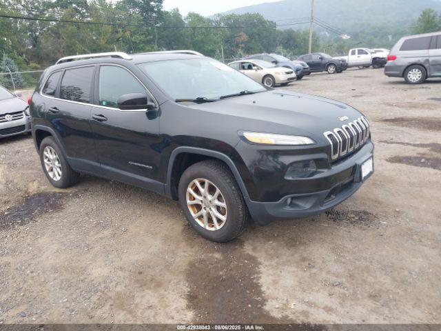  Salvage Jeep Cherokee