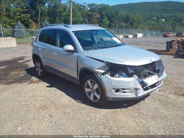  Salvage Volkswagen Tiguan