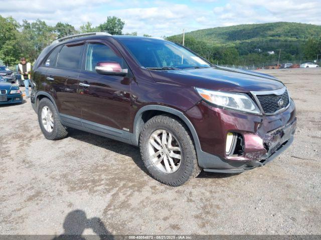  Salvage Kia Sorento