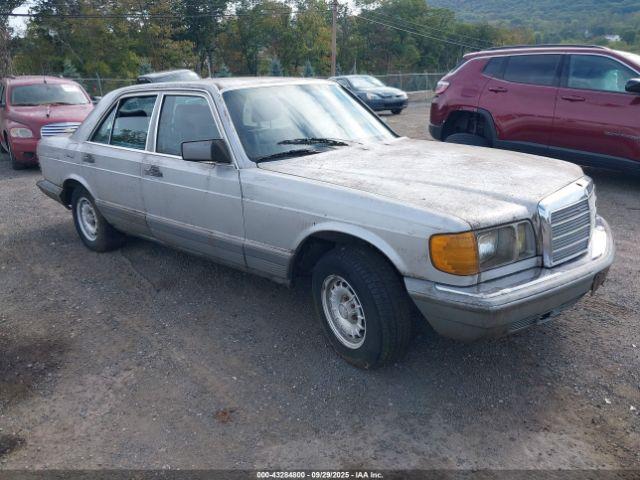  Salvage Mercedes-Benz 300